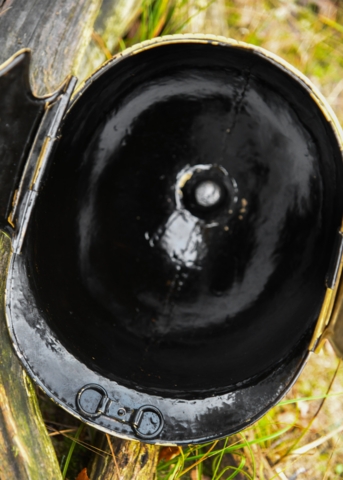 Ulfberth, Republican Montefortino helmet, Messing - Inderside