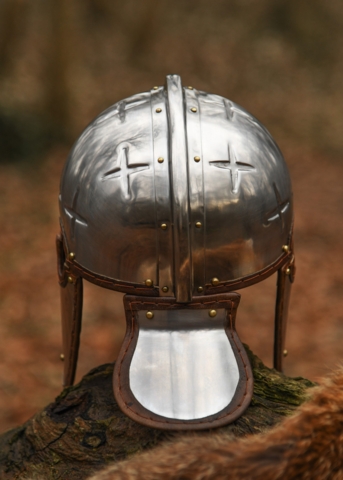 Battle Merchant, Intercisa II Hjelm - Bagside