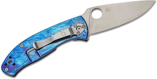 Spyderco, Tenacious Foldekniv, Blå Dissaray, D2 Plain Klinge - Højre Side - Bælteclips