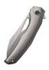 We Knife, Ignio Foldekniv, Titanium Sølv - Lukket Venstre Side